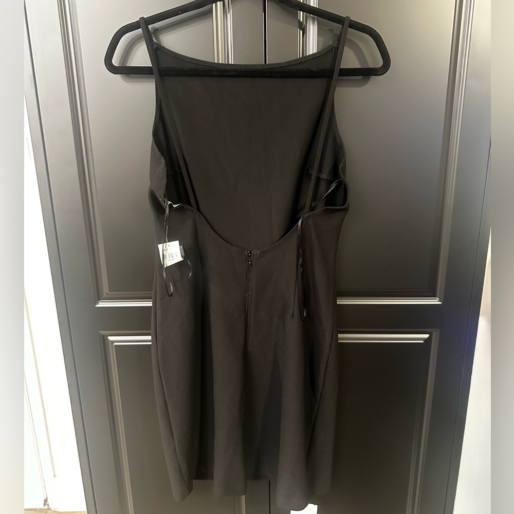 Abercrombie & Fitch Elegant Black Mini Dress - Picture 2 of 5
